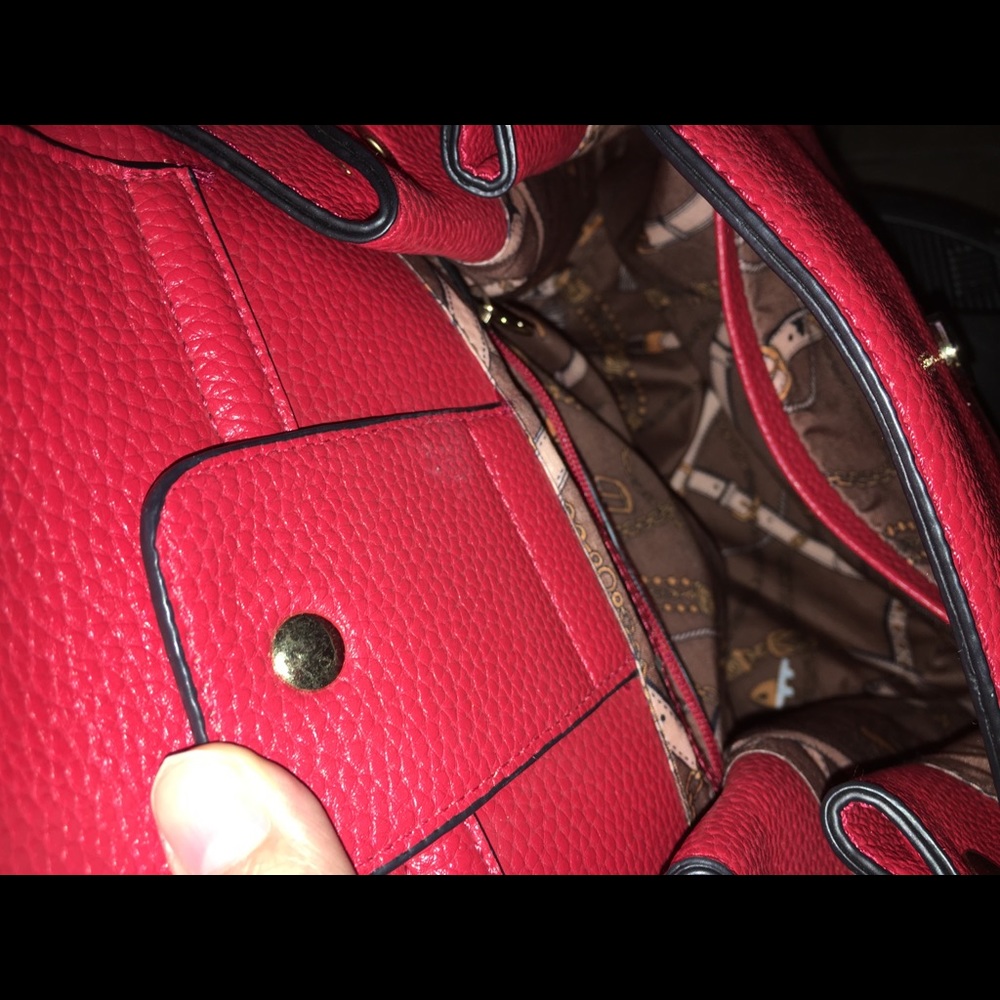 Red O-Ring Handle Backpack❤️ - Picture 3 of 4